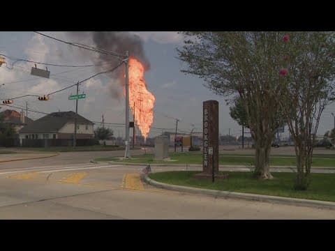 Homes, schools and business evacuated due to massive Deer Park pipeline fire
