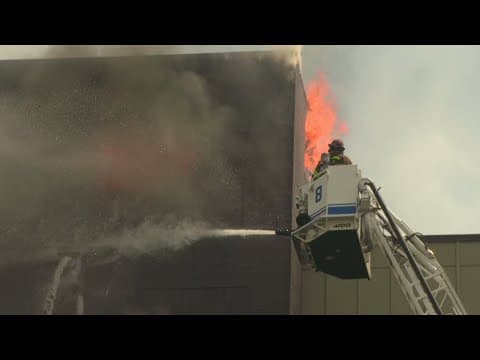 Crews still battling massive apartment fire in Fort Worth