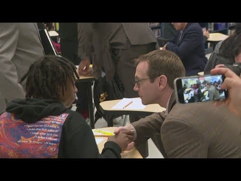 Texas Commissioner of Education makes first visit to Houston ISD since TEA takeover