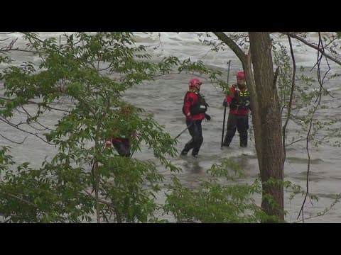1 of 2 missing kayakers found dead Monday morning in White River
