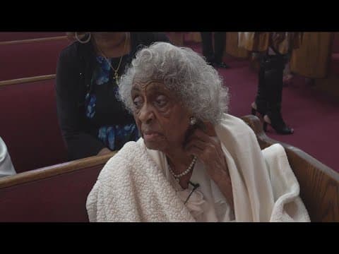 Mother Curly Davis celebrates 107 years of life