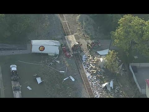 18-wheeler struck by Amtrak train in Terrell, police say