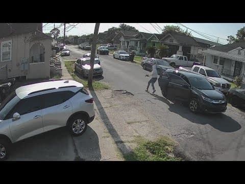 'Like the Old West' - chilling shootout in New Orleans caught on video