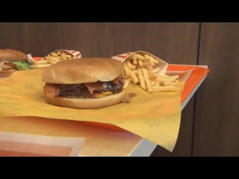 Texas man sues Whataburger for nearly $1 million after burger had onions on it