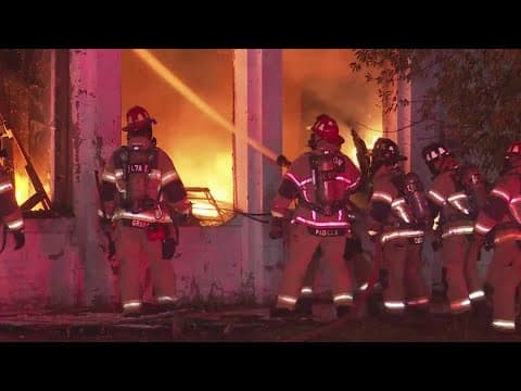 Water pressure issue adds obstacle for HFD crews battling early morning warehouse fire