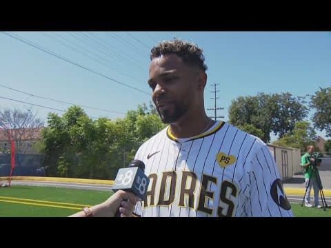 San Diego Padres visit elementary school students to celebrate field renovations