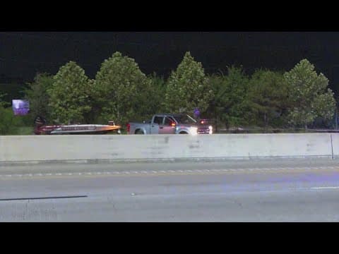 Manhunt underway after hour-long chase with truck towing boat on Houston freeways, police say