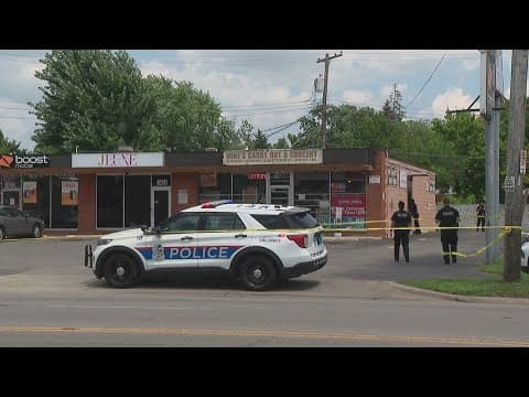 Police: Employee fatally shot in armed robbery at southeast Columbus carryout store
