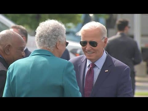 President Joe Biden lands in Chicago ahead of 2024 DNC appearance (Aug. 19, 2024)