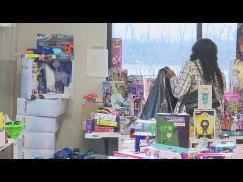 Wheeler Mission hosts annual 'Santa Shop'