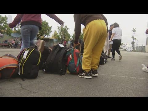 1,500 migrants dropped off at San Diego migrant center in one day