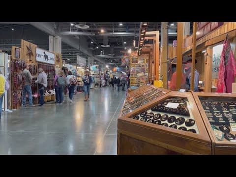 Victor Jacobo get some advice from a longtime RodeoHouston exert