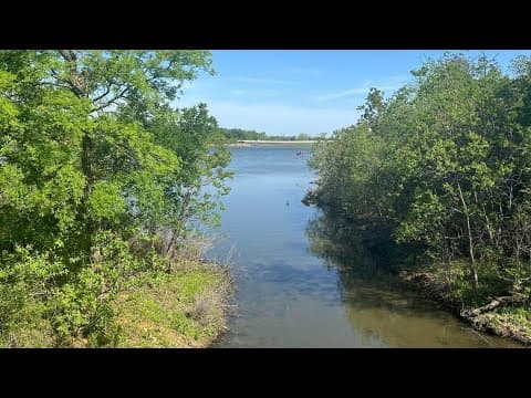 Officials search for missing boaters on Lewisville Lake