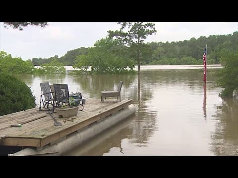Humble residents along San Jacinto river prepare for higher flood levels