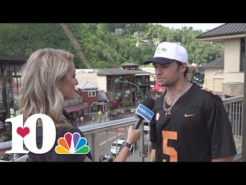 Country singer Conner Smith to lead Gatlinburg's Fourth of July Midnight Parade