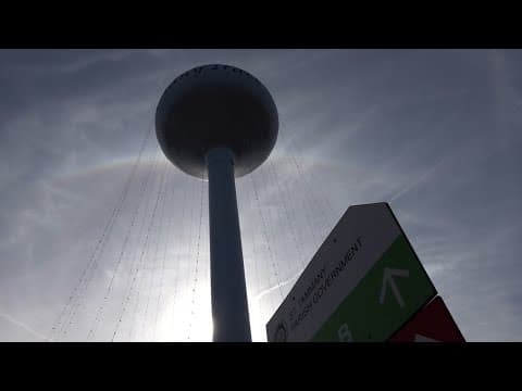 St. Tammany firefighters decorate centerpiece of this year's 'Holiday of Lights'