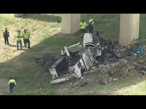 Car goes off North Texas highway overpass in crash, police say