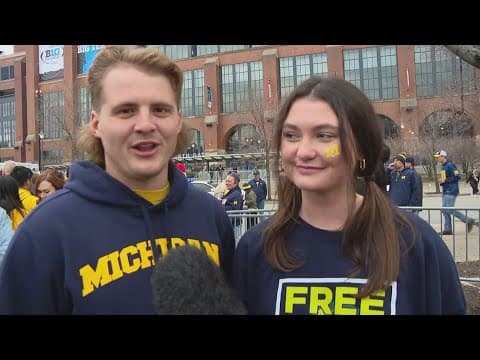Fans enjoy downtown Indy during Big Ten championship