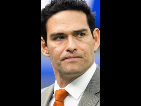 Ex-NFL quarterback, FOX Sports analyst Mark Sanchez arrested for alleged role in Indy stabbing