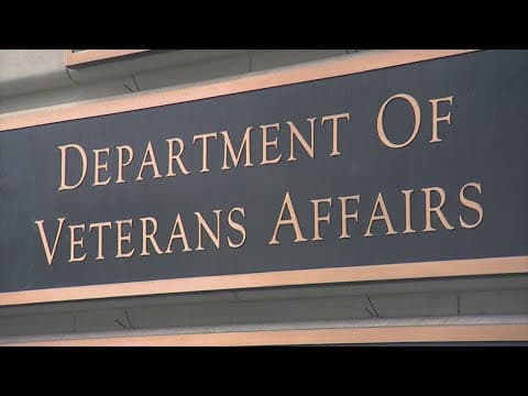 Judge pauses federal workers buyout plan