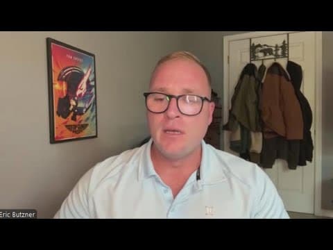 Security expert speaks on security logistics during Charlie Kirk's speaking event