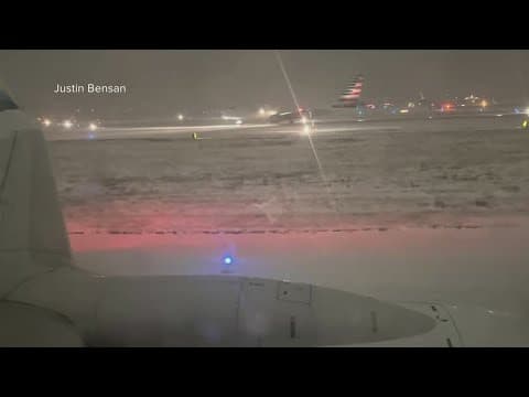 Hundreds of flights delayed or cancelled at DCA due to snow