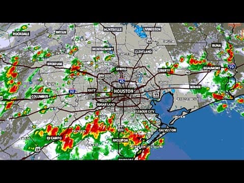 Live radar: Widespread rain moves through Houston