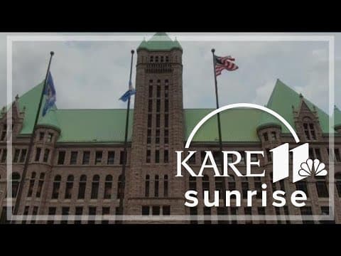 Minneapolis mayor calls special meeting to take up police bonuses