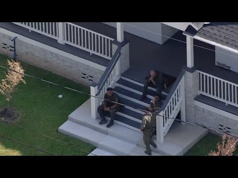 HPD: Suspect shoots himself when police try to arrest him in east Houston