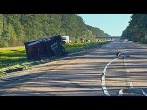 State police shut down I-55 South after crash involving truck carrying hazardous materials