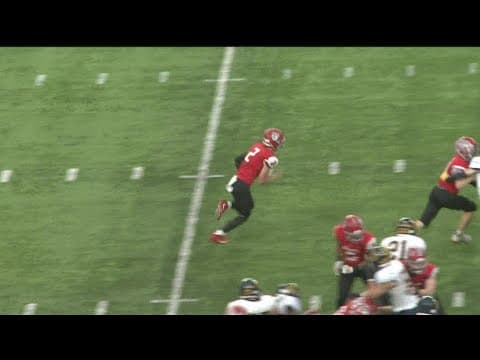 Osterman leads Elks offense at quarterback and in rushing yards