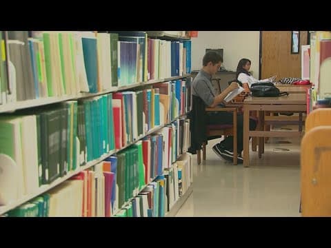 How to help new college students step into independence