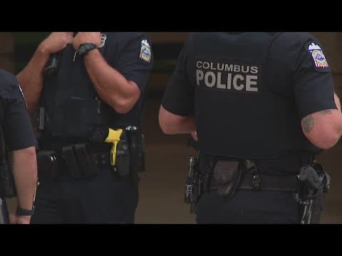 Police officer injured, suspect dead after exchanging gunfire at south Columbus shopping center