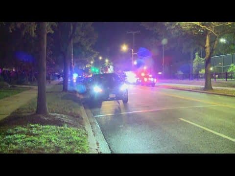 2 teens shot near DC rec center