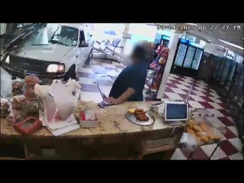 Truck slams into River Oaks bakery, narrowly missing customers