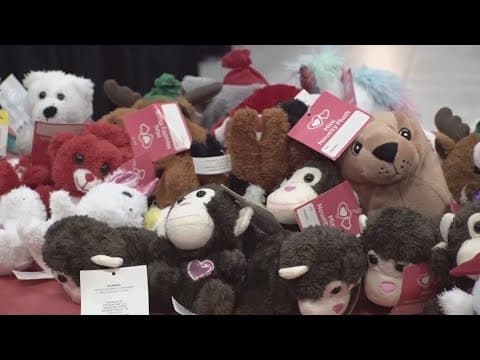 Greater St. Stephen Ministries gives away over 1,000 free toys