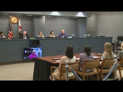 DC students, parents, and teachers debate proposed cellphone ban in schools