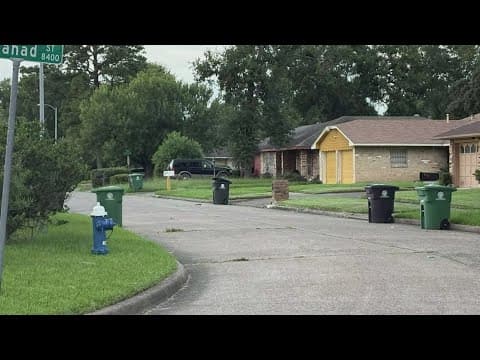 Houston mayor defends interim Solid Waste director as recycling delays frustrate residents