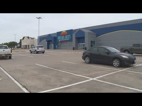 Woman killed outside a North Texas fun park she attended with her 4-year-old son