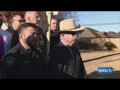 Law enforcement officials give update in shooting involving deputy, U.S. Marshal in Cloverleaf area