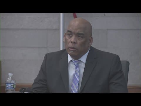 Former Columbus police officer takes stand in murder trial