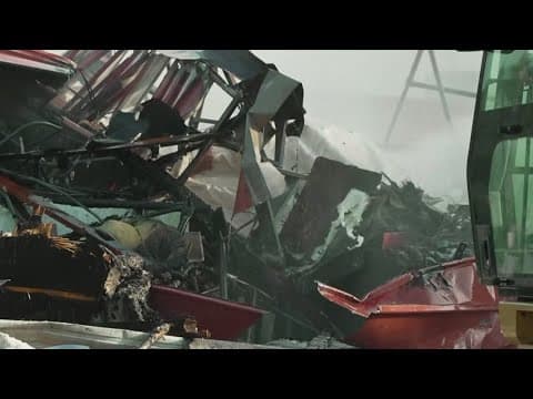 No injuries were reported after a Caribbean lounge was destroyed in an overnight fire