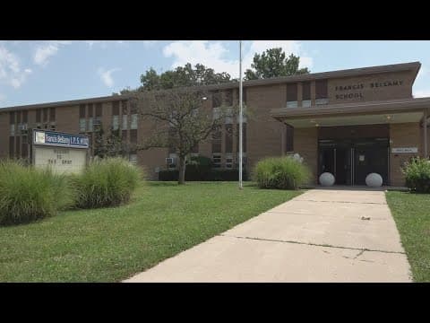 New community resource center opens in former east Indy IPS school