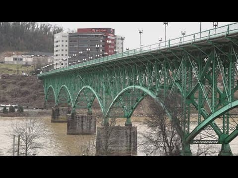 Why can't Knoxville use federal funding for the pedestrian bridge to fix the Gay Street Bridge?