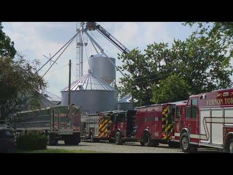 Person trapped in Hancock County grain bin