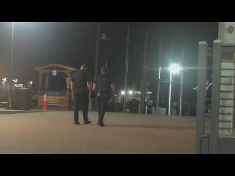 Galveston police: Vehicle drives off Pier 21 into water