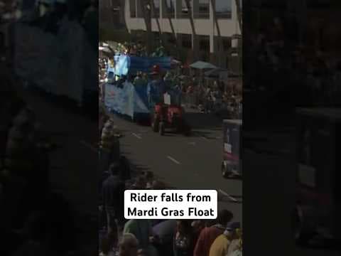 Rider falls from Mardi Gras float #mardigras
