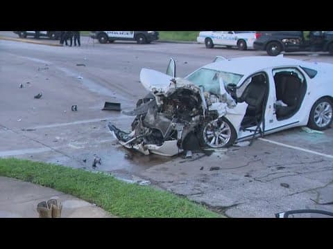 1 killed, 2 injured in high-speed crash along Westpark Drive