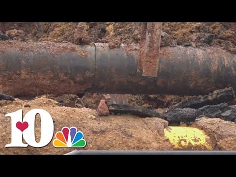 Traffic back to normal after water main breaks on Kingston Pike