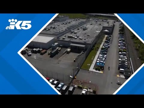 U.S. Rep. Emily Randall visits Tacoma ICE facility